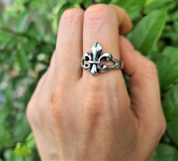 Fleur de Lis Royal Lily Ring STERLING SILVER 925 French heraldry Lily Symbol of Royalty
