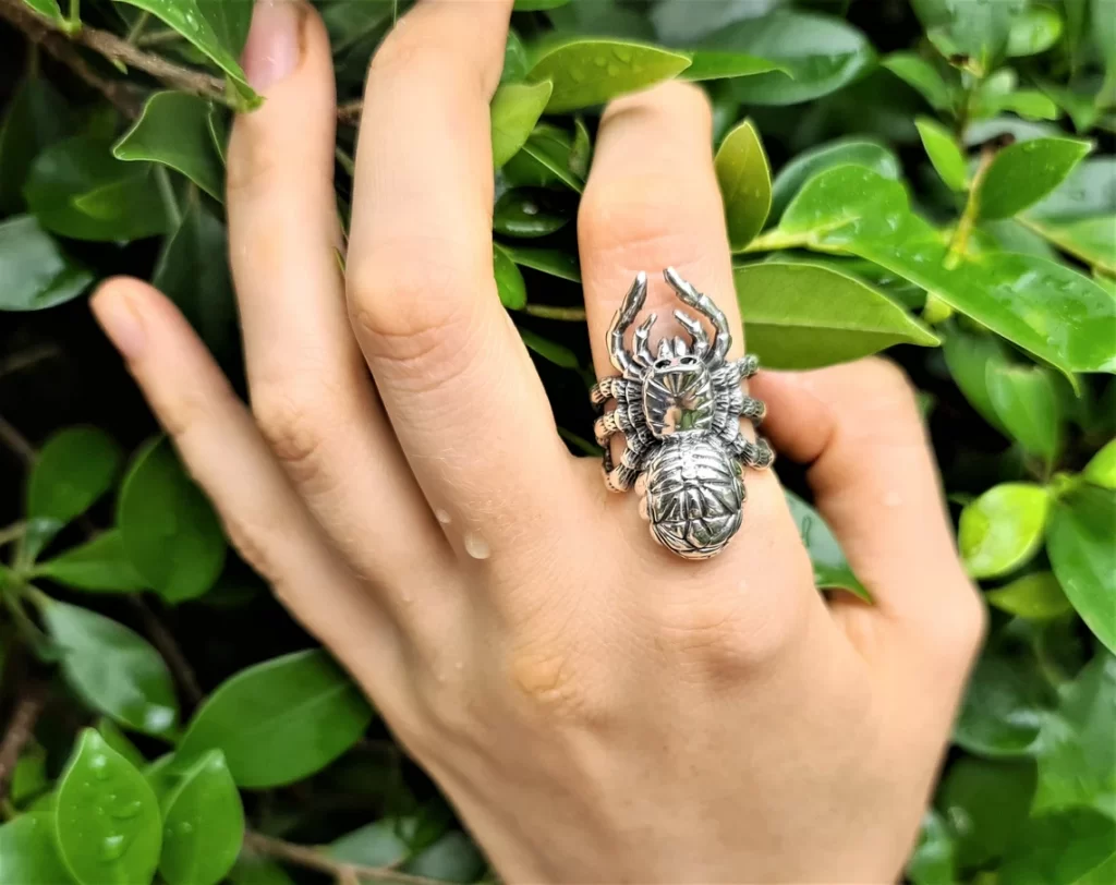 il_1140xN.2576647454_r677-