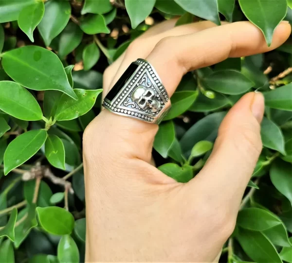 Skull Ring with Mother of Pearl or Black Onyx 925 STERLING SILVER