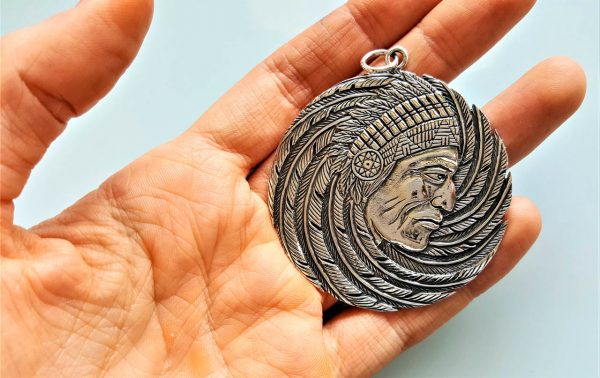 STERLING SILVER 925 Pendant American Indian Native American Pendant Tribal Chief Feathers Talisman Amulet Heavey 26 grams