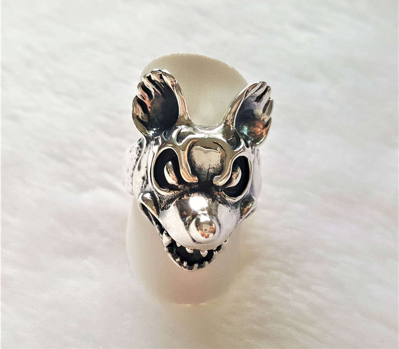 Rat fink ring