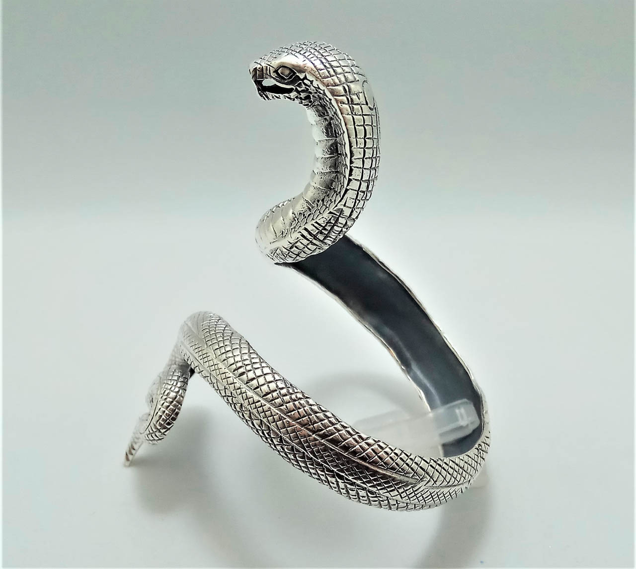 Silver Snake Bracelet, Bendable Wrist Cuff Bracelet, Serpent Arm Cuff  Bracelet, Adjustable Animal Bracelet, Snake Jewelry, Serpent Jewelry 