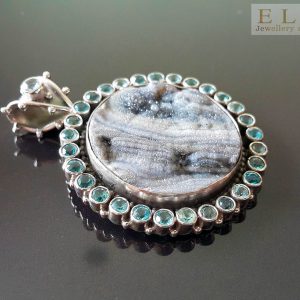 Eliz STERLING SILVER 925 Natural Druzy Rock Crystal Quartz Geode Pendant & Genuine Blue Topaz Natural Gemstone Sun Symbol 22,4 gr