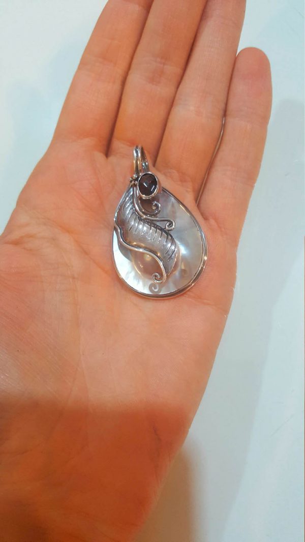 Eliz Natural Mobe Pearl with Genuine GARNET Gemstone Sterling Silver Pendant Custom Made Gift