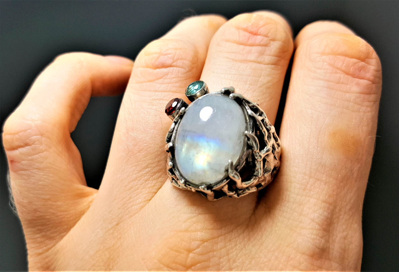 STERLING SILVER 925 Natural Moonstone Ring Genuine Garnet Blue Topaz 