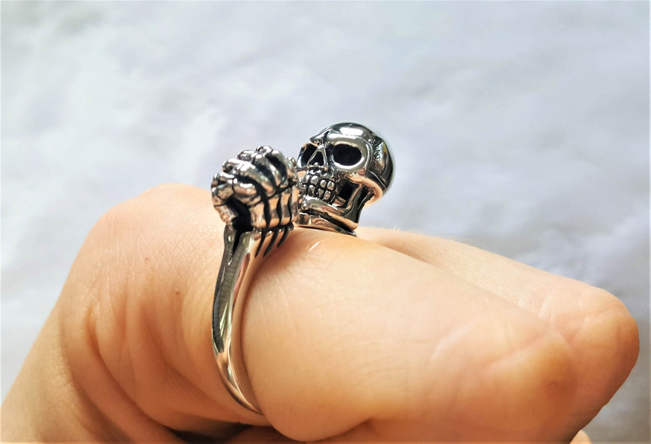 Halloween Wristband Skull Fingers Metal Skeleton Hand Bracelet with Ring  for Women and Men on Party (Silver) - Walmart.com