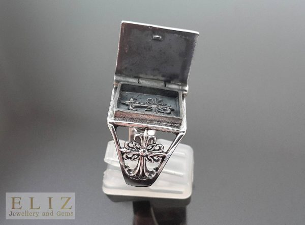Eliz 925 Sterling Silver Holy Book Gothic Cross Poison Locket Ring Hidden Secret Compartment  Amulet Exclusive Design Ring 15 grams