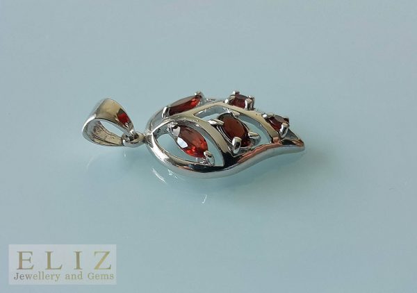 Eliz Sterling Silver Pendant Genuine GARNET Gemstone Leaf Shape Talisman Exclusive Gift