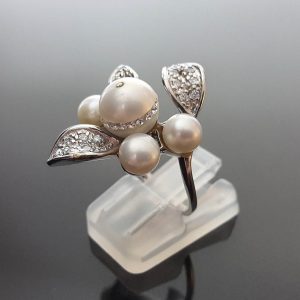 Eliz Sterling Silver 925 Ring Natural White Pearl with Swarovski Crysatals Size 6 EXCLUSIVE UNIQUE Design