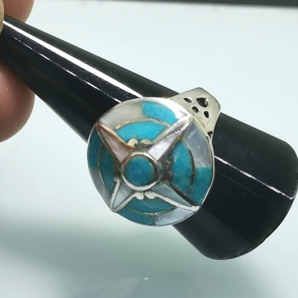 Eliz. 925 Sterling Silver North Star Turquoise / Mother of Pearl Ring