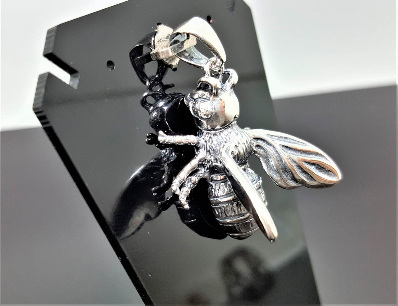 Bumble Bee Charm Pendant - 925 Sterling Silver With Cubic Zirconia For Necklace Or Bracelet