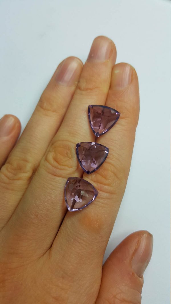 Amethyst Loose Gem Stones Grade AAA Genuine Higest Quality 13 mm Trillion Shape Faceted