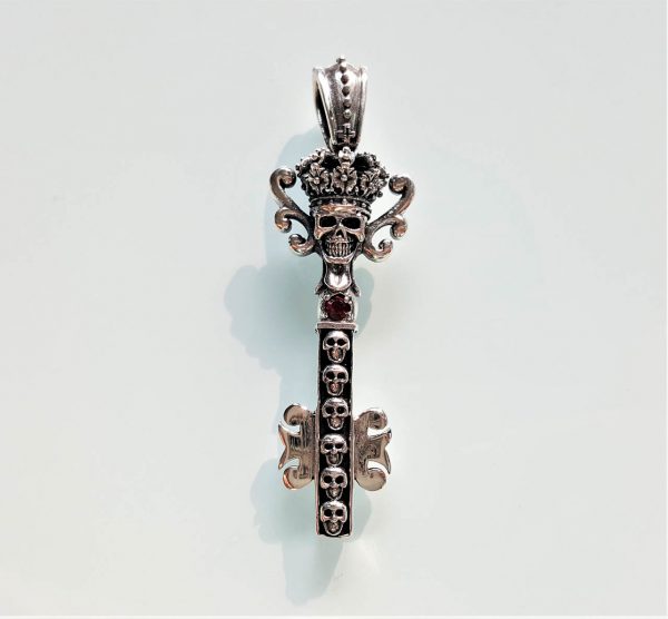 Skull 925 Sterling Silver Pendant Royal Skull Skeleton Key Cubic Zirconia Gift Talisman Protective Amulet Unlock All Blocks