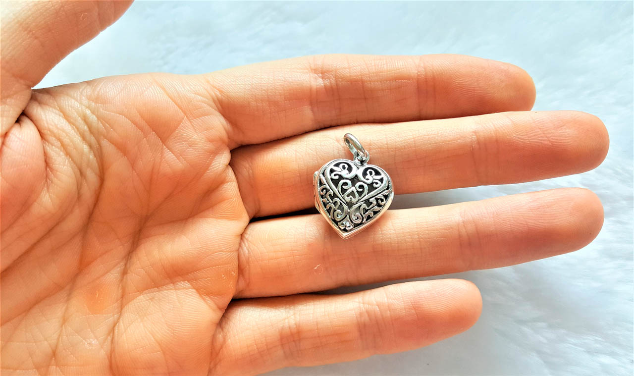 .925 Sterling Silver Genuine Diamond Cross Design Family Heart Locket Charm Pendant 