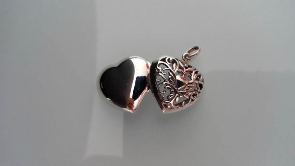 Heart Locket Pendant 925 Sterling Silver Picture Portrait Memory Thoughtful Family Beloved Best Friend Mother Daughter