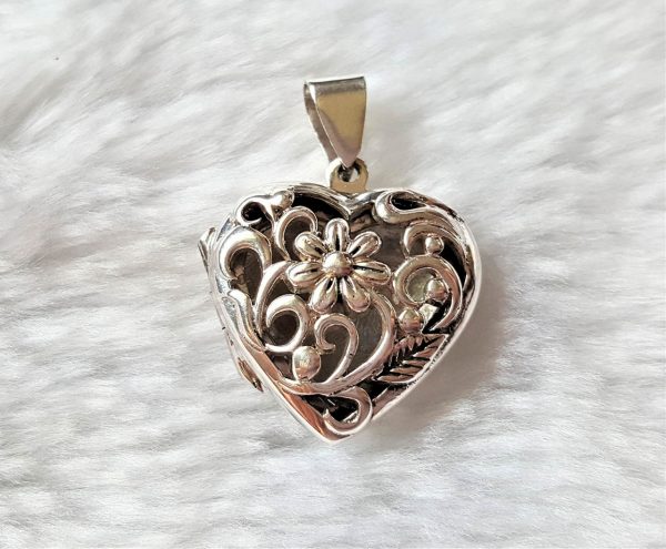 Open Heart Locket Pendant 925 Sterling Silver Flower Design Picture Portrait Memory Thoughtful Family Beloved Best Friend Mother Daughter