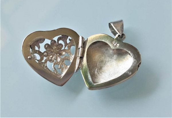 Open Heart Locket Pendant 925 Sterling Silver Flower Design Picture Portrait Memory Thoughtful Family Beloved Best Friend Mother Daughter