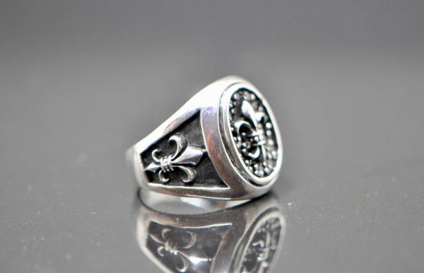 925 Sterling Silver Fluer De Lis  Ring