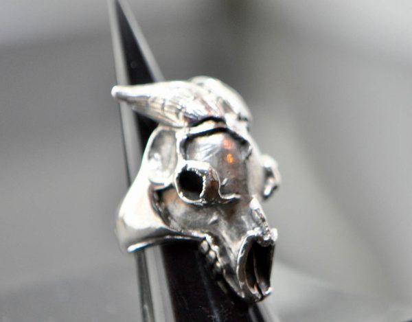 Eliz .925 Sterling Silver Cow Skull Ring Massive 36 Grams