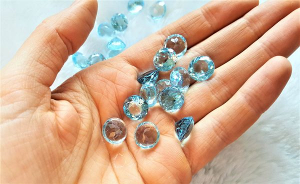 Eliz 2 pcs LOT Loose Blue Topaz Genuine Large 12 mm Natural Blue Topaz Round Cut Stone Faceted Precious Gemstones Sky Blue Topaz