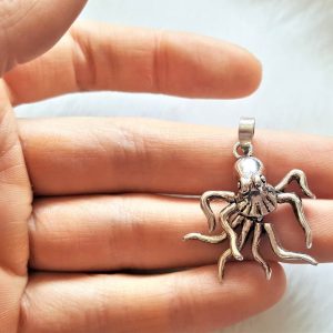 Siver Octopus with Movable Tentacles Pendant