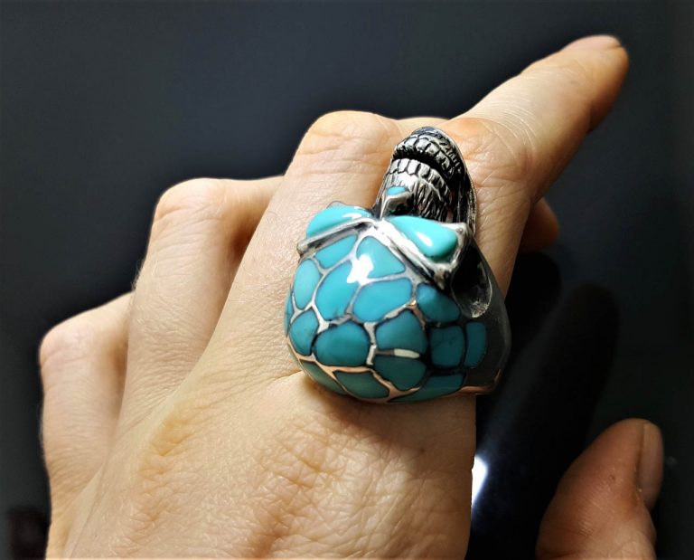 925 Sterling Silver Skull Natural Turquoise Skull Ring Heavy 26 grams